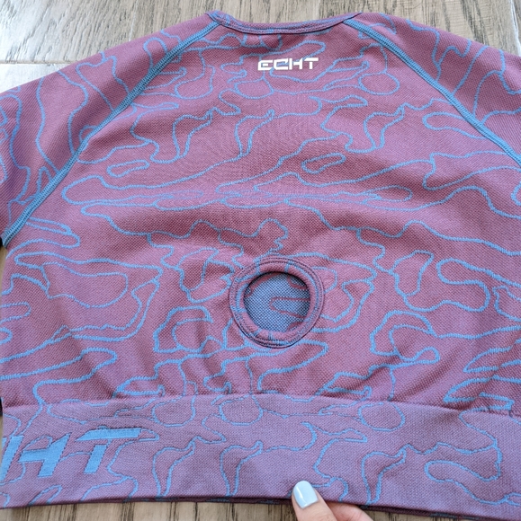 Arise Camo by Echt Long Sleeve Workout Crop Top - Picture 9 of 12